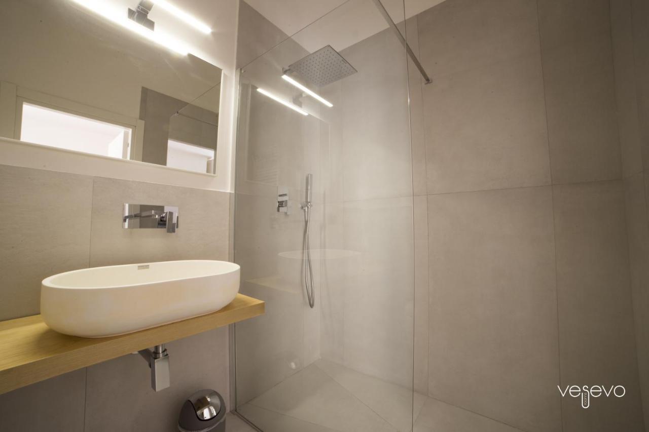Vesevo Rooms Napoli Bagian luar foto