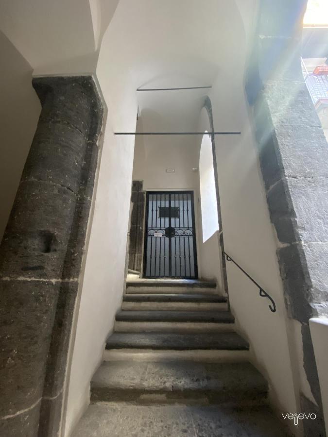 Vesevo Rooms Napoli Bagian luar foto